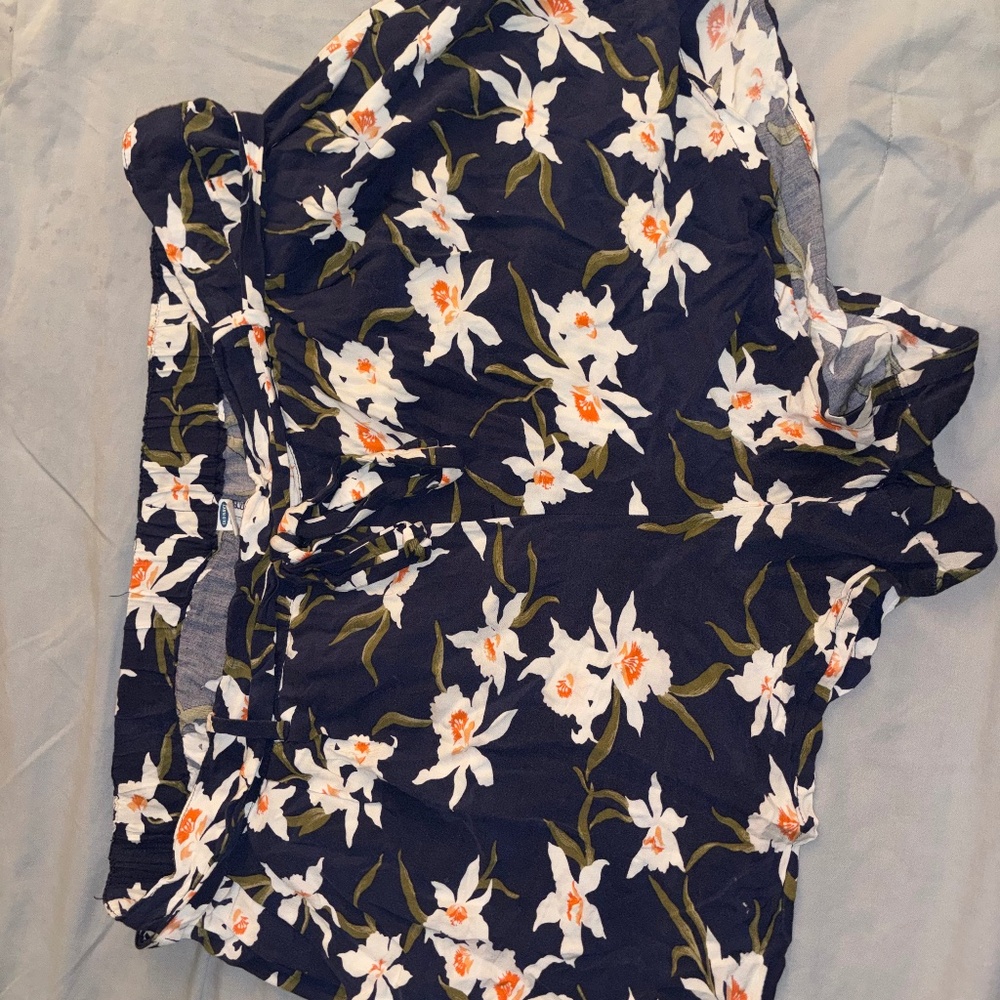 Shorts Bundle (2) - Size XL/XXL - Old Navy